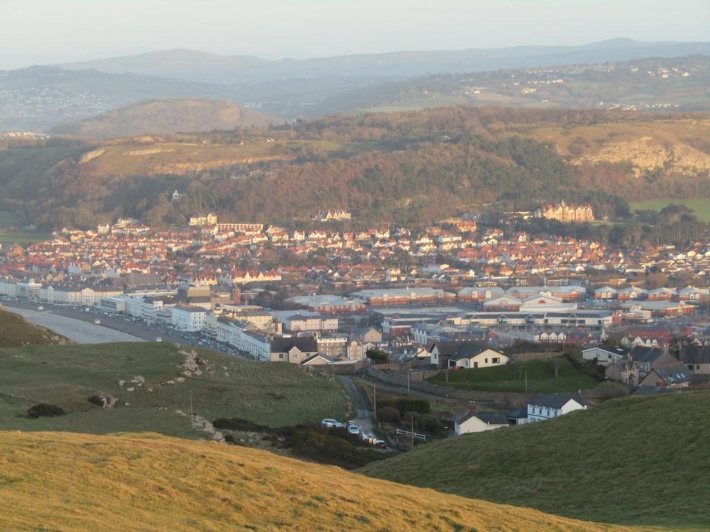 Hotel Harringtons At 14 à Llandudno Extérieur photo