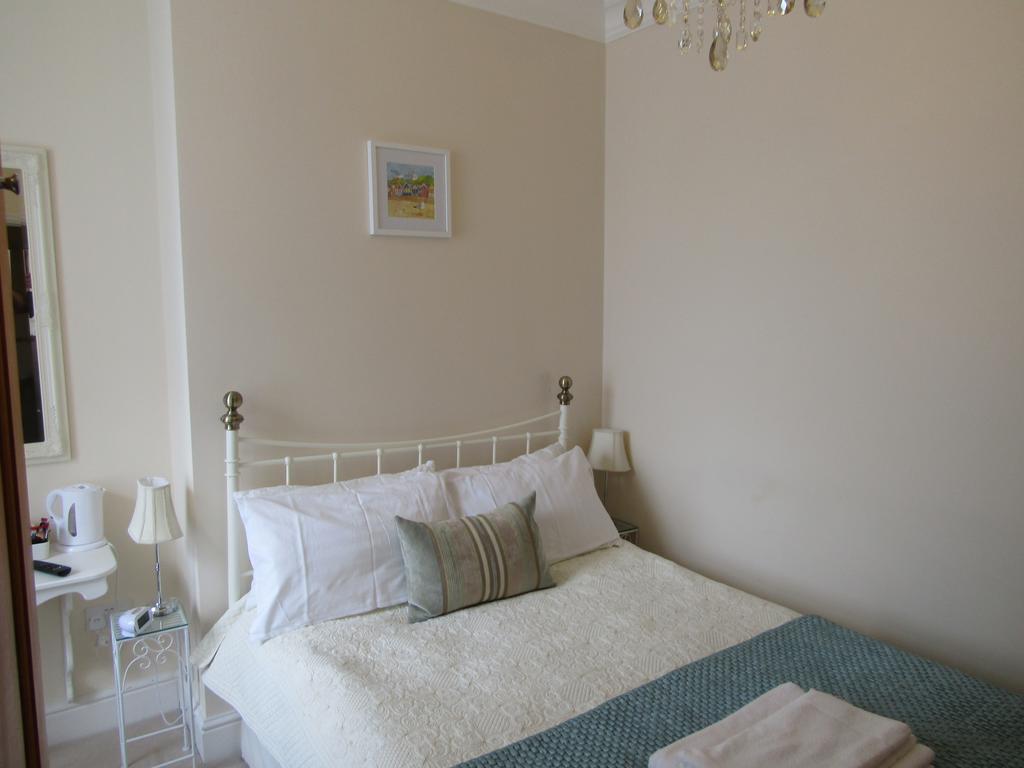 Hotel Harringtons At 14 à Llandudno Extérieur photo